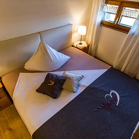 Apartamento Gaestehaus Holzer Kreuz - 