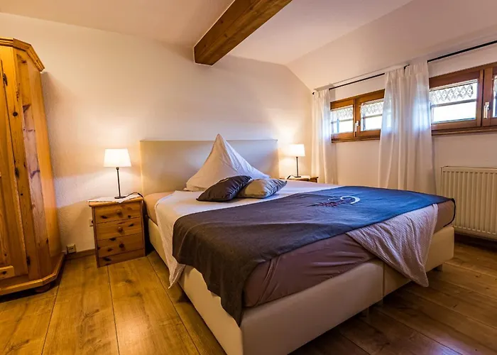 Апартаменты Gaestehaus Holzer Kreuz - 